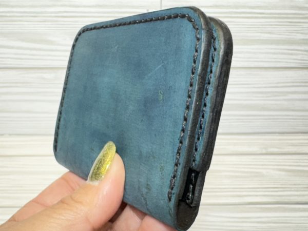 LEATHER MINIMALIST BIFOLD WALLETS - Image 5